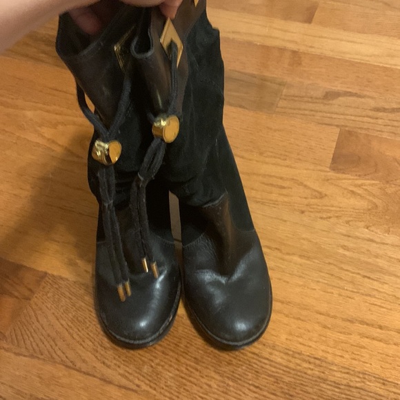 Michael Kors black leather and suede boots with gold hardware - Picture 5 of 6